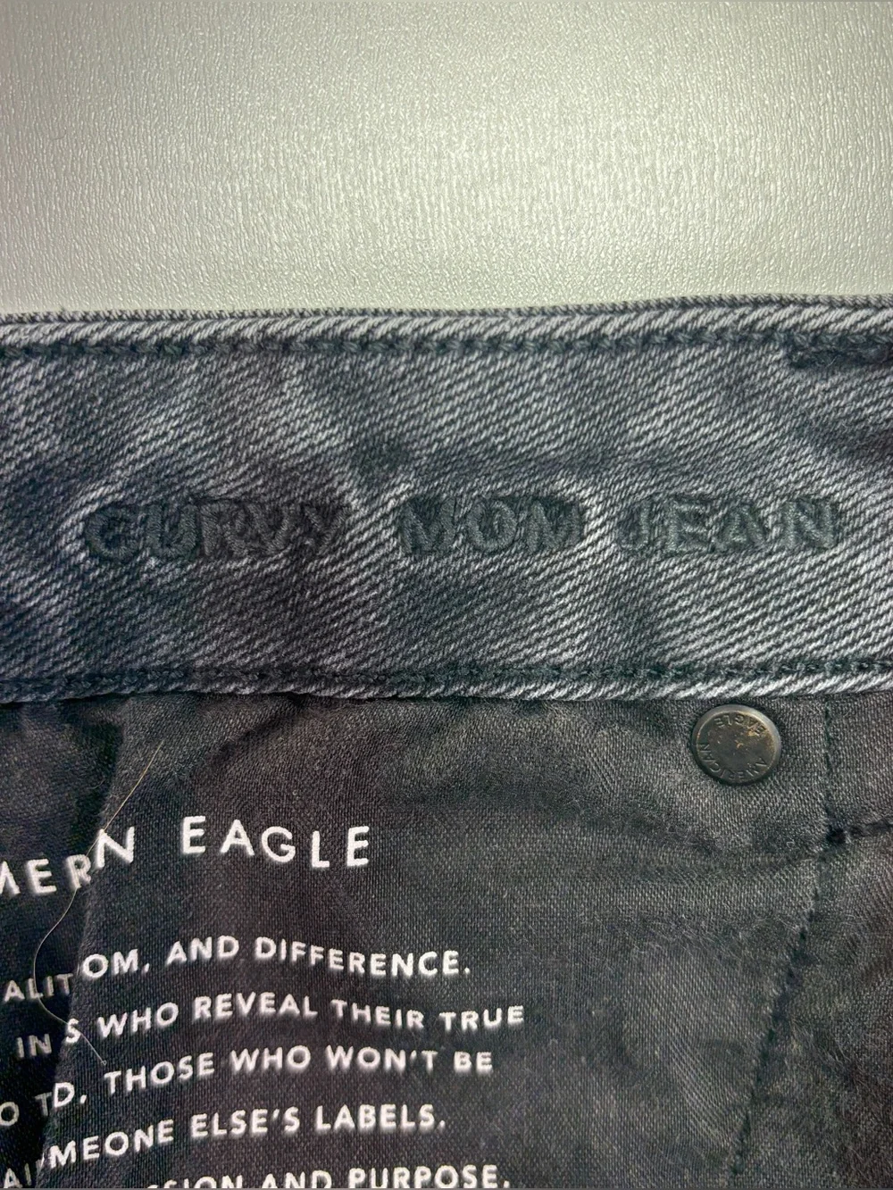 American Eagle Curvy Mom Jeans 16 Short Black Distressed Ripped Y2K Grunge
